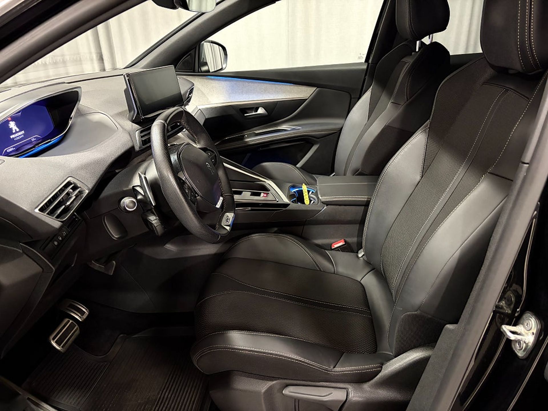 Peugeot 3008 1.2 PureTech 130 GT 2023, bild 6/10
