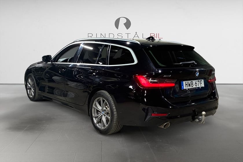 Bild 5 av BMW 330e xDrive Touring 292 HK AUT SPORT LINE MOMS DRAG NAVI