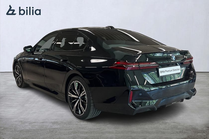 Bild 2 av BMW 530e M-Sport Pro Business | B&W | Panorama | Head-Up | Drag