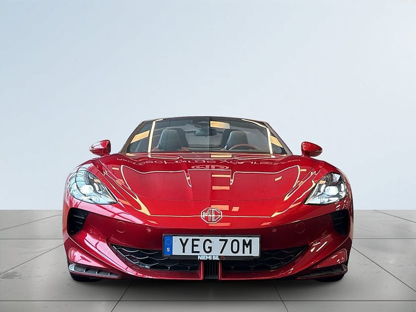 Bild 2 av MG Cyberster 77 kWh GT Dual Motor AWD 510 hk GPS BOSE Direktleverans