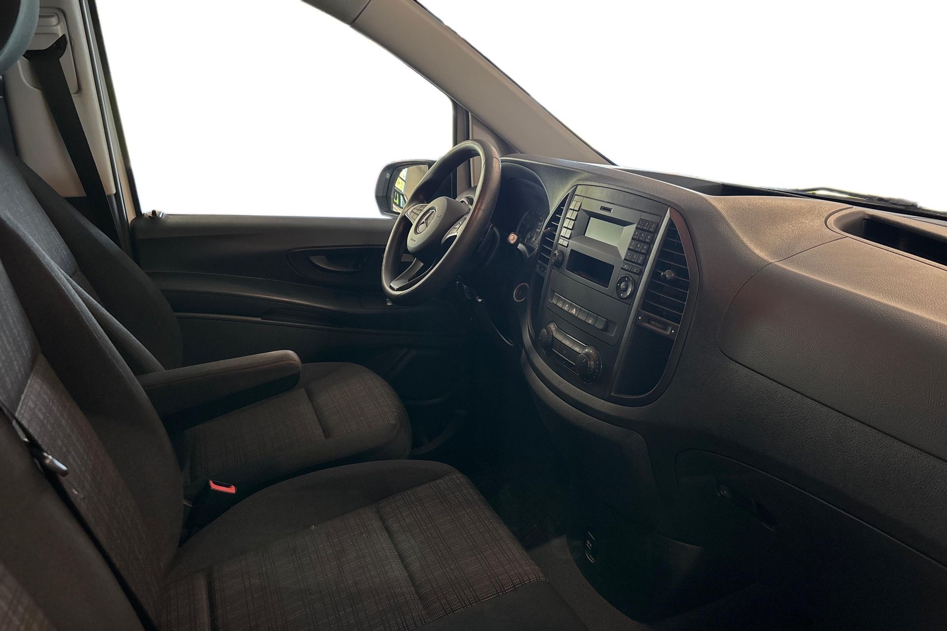 Mercedes-Benz Vito 114 2017, photo 5/9