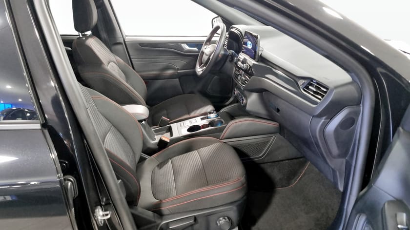 Bild 3 av Ford Kuga Plug-In Hybrid ST-Line Plug In 225hk | Dragkrok | Vinterpaket