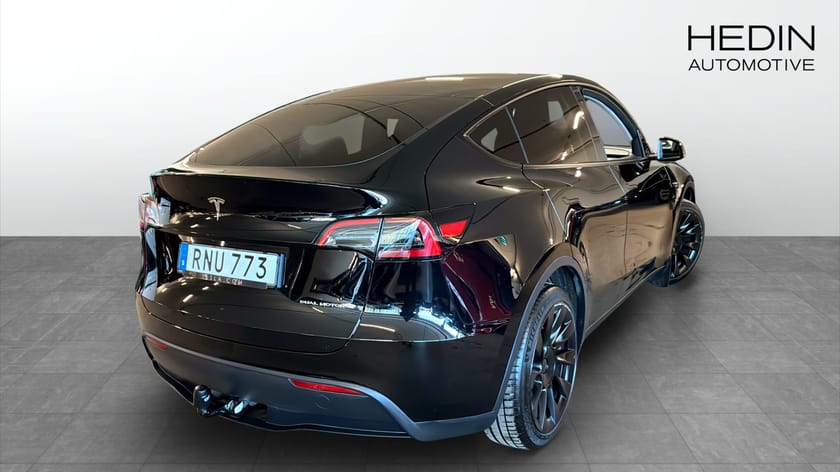 Bild 2 av Tesla Model Y Long Range AWD 514hk MOMS Drag Adp-fart Panorama