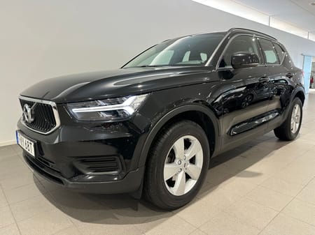 Volvo XC40 T2 FWD Momentum Core / Baksätesvärme /Parkeringssensor bak /Farthållare /