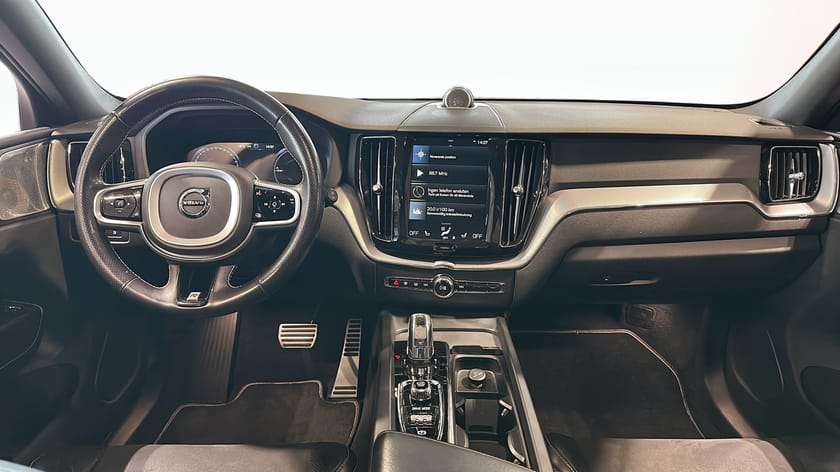 Bild 4 av Volvo XC60 T8 AWD 408HK R-DESIGN B&W