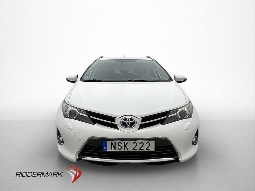 Bild 2 av Toyota Auris Touring Sports Hybrid e-CVT 136hk B-Kamera Halvskinn