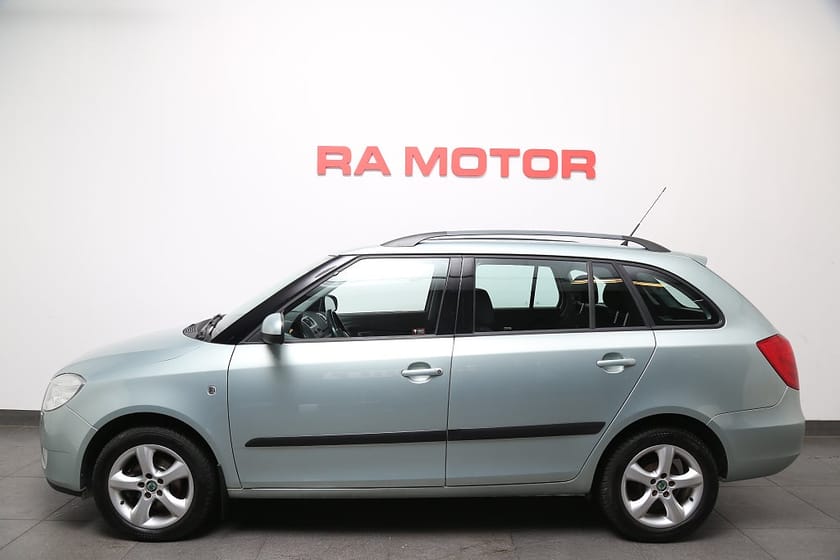 Bild 3 av Škoda Fabia Kombi Skoda 1,2 69hk l 5812mil l Nybesikt l 1ägare