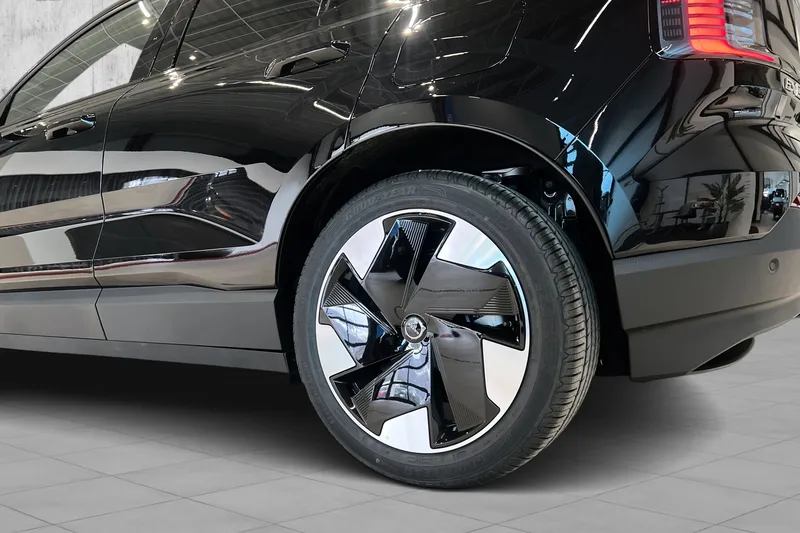 Volvo EX30 Twin Motor Performance bilde 9