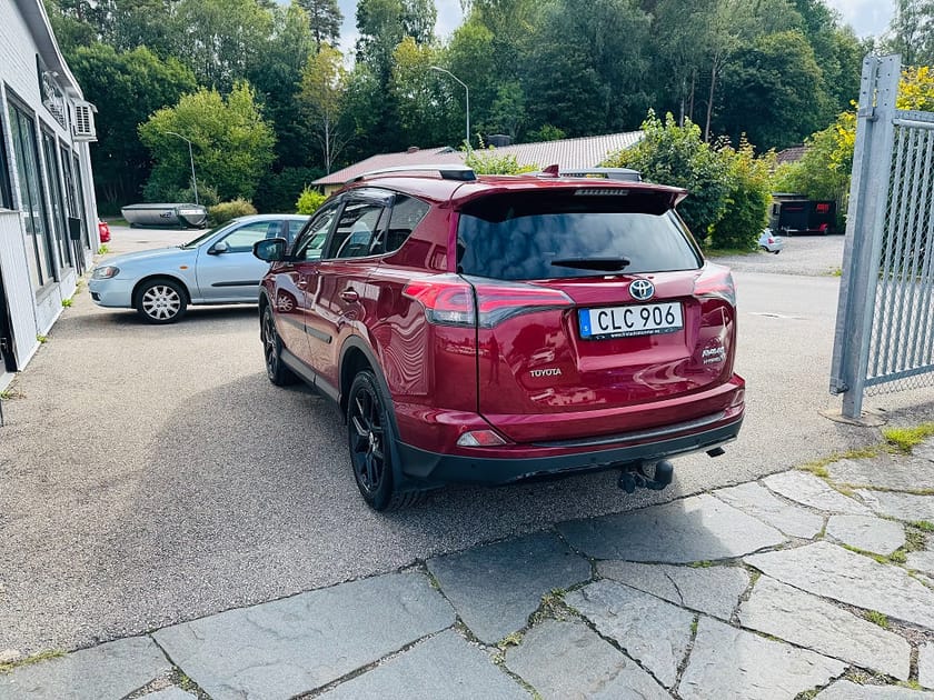 Bild 4 av Toyota RAV4 Hybrid 2.5 VVT-i 197HK AWD-i X-EDITION / DRAG / VÄRMARE