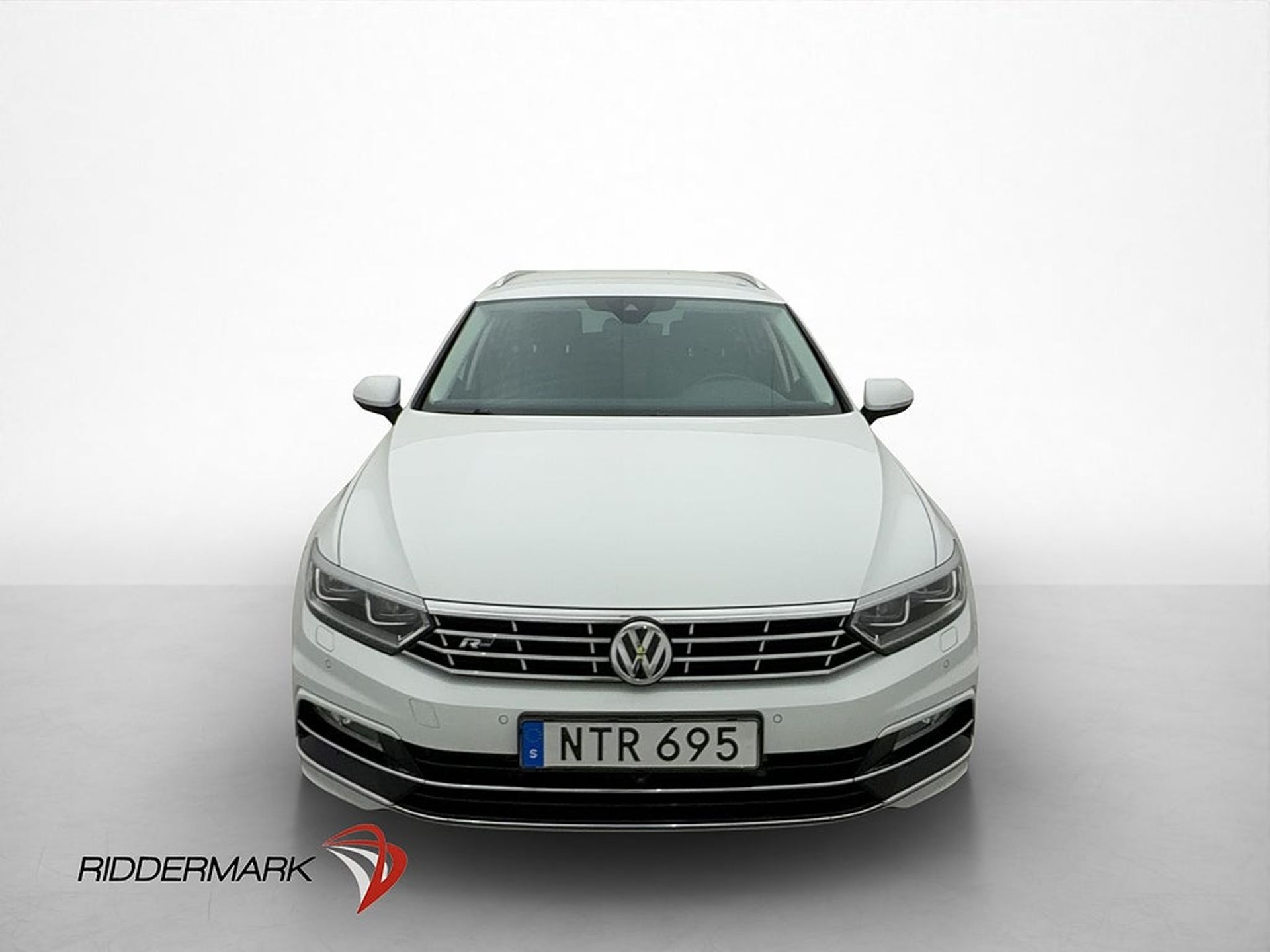 Volkswagen Passat 2018, kuva 2/10