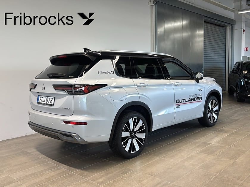 Bild 5 av Mitsubishi Outlander PHEV Instyle 4WD 85km*DEMOBIL*