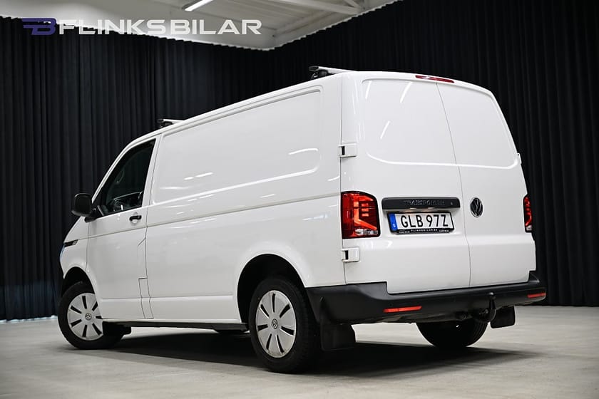 Bild 4 av Volkswagen Transporter DSG 150HK Inredd|LED|Drag|Värmare|Uppvärmt-skåp|Leasbar