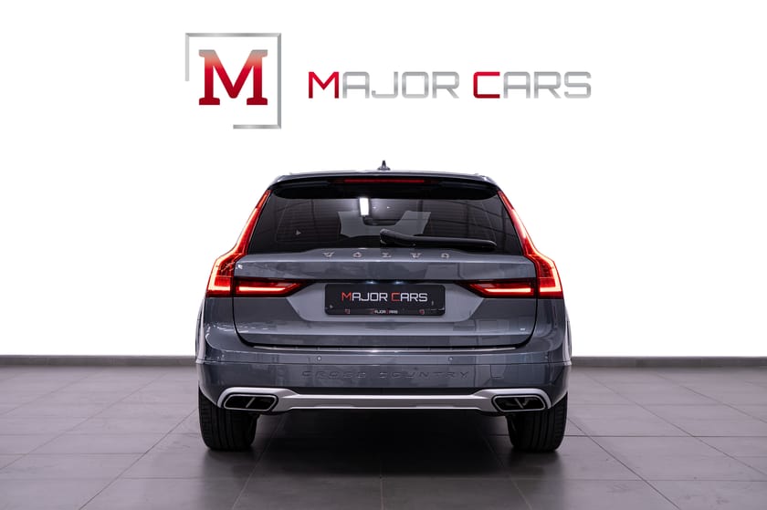 Bild 5 av Volvo V90 Cross Country D4 AWD Inscription Pro Pano H/K 360° Drag 190hk