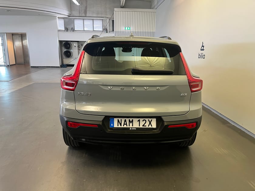 Bild 4 av Volvo XC40 B3 FWD Bensin Plus Dark/ Backkamera/ Navigation/