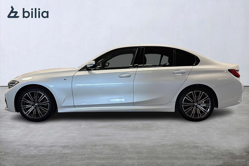 Bild 3 av BMW 320d xDrive Sedan 320 M-sport | Backkamera | Värmare | Navi