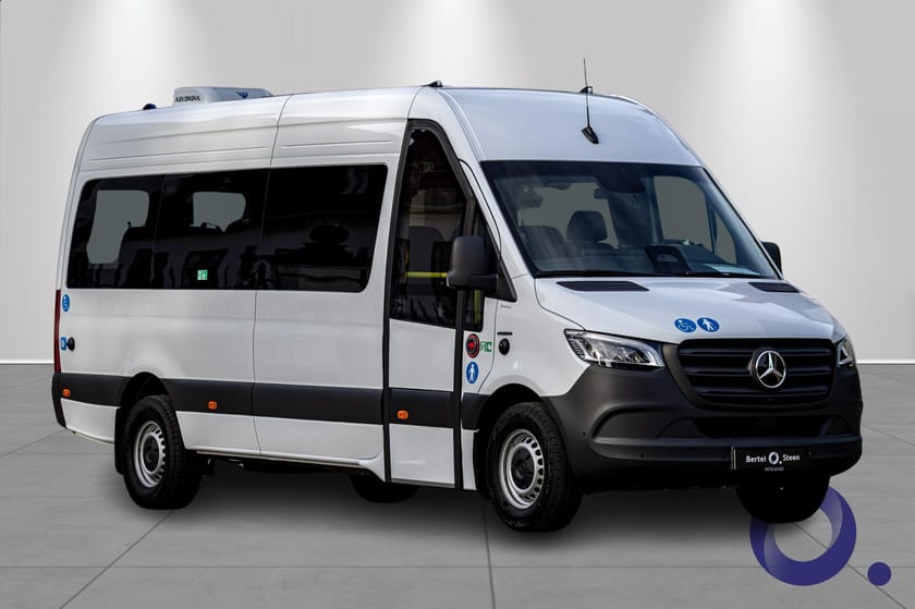 Bilde 1 av Mercedes-Benz Sprinter eSprinter 17 seter minibuss. Kr. 1 525 000 + MVA