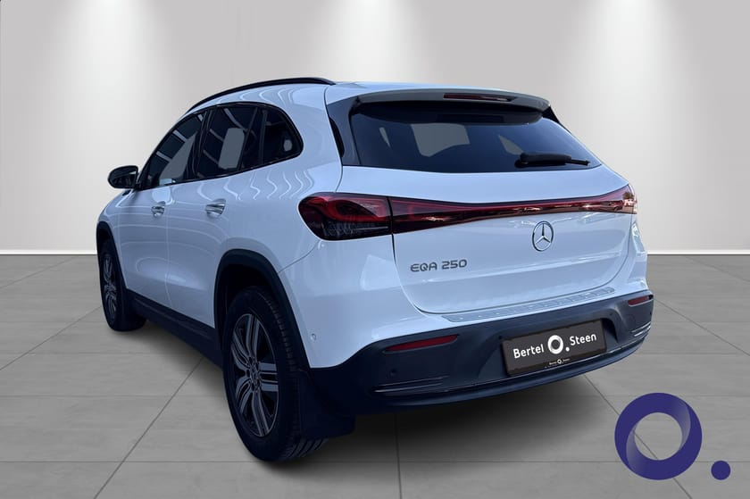 Bilde 3 av Mercedes-Benz EQA 250 |Hengerfeste|El-seter|Rattvarme|Godt utstyrt