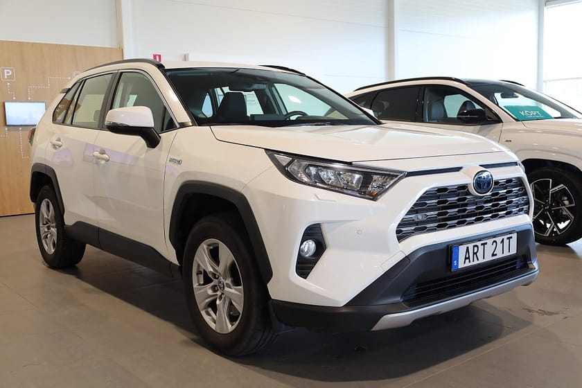 Bild 4 av Toyota RAV4 Hybrid AWD-i E-CVT Active Kamera Rattvärme Keyless