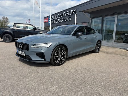 Volvo S60 T8 TwinEngine AWD, R-Design, H&K, Panorama, Nav, Läder