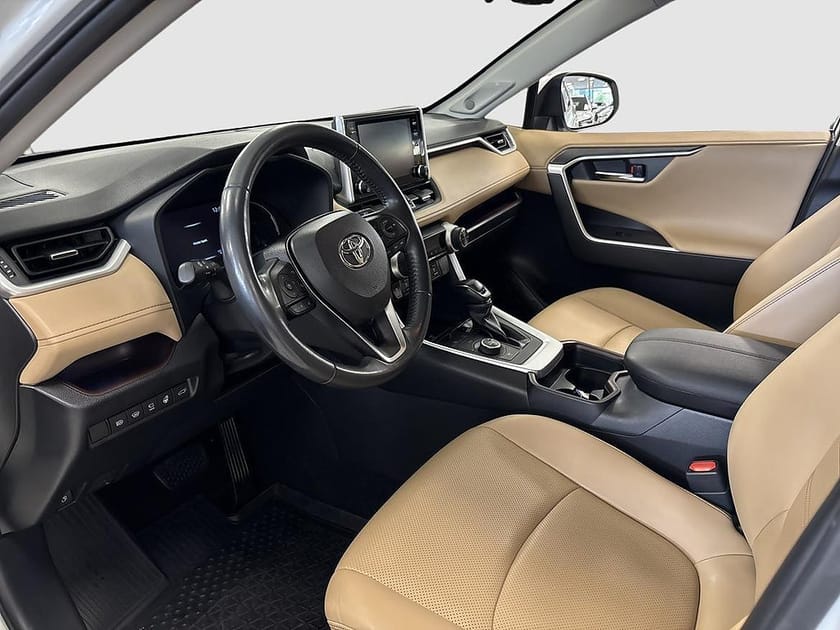 Bild 4 av Toyota RAV4 Hybrid AWD-i E-CVT Executive Premium Vinterhjul