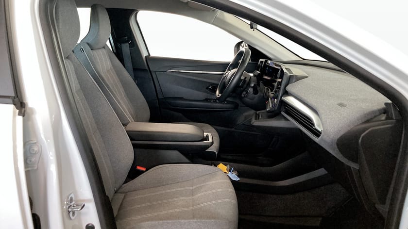 Bild 3 av Renault Mégane E-TECH EQUILIBRE EV 40KWH 130 HK KAMERA CARPLAY