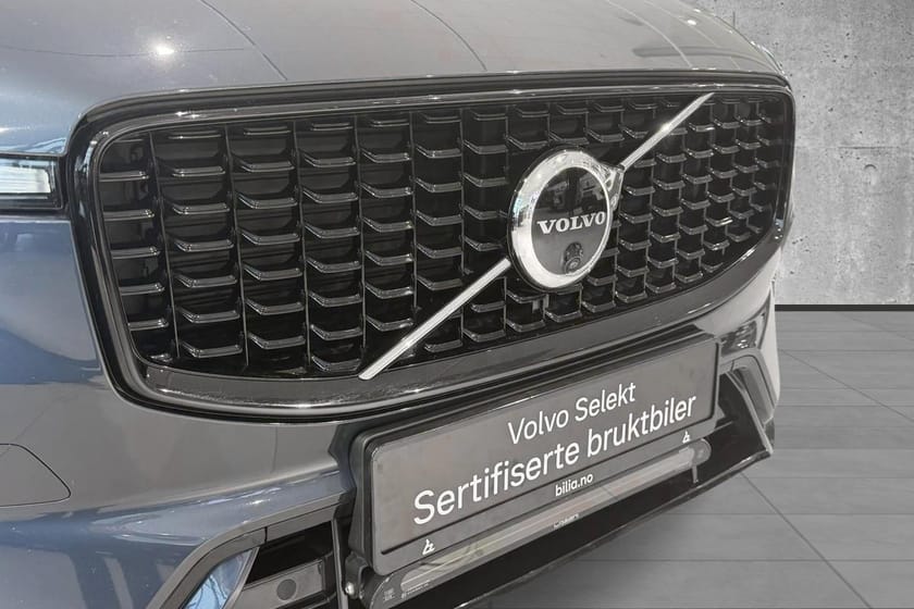 Bilde 2 av Volvo XC60 T6II 350Hk AWD Ultiamte, Takboks, Head Up, H.Feste