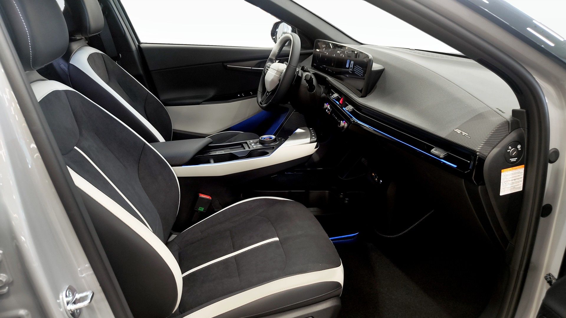 Kia EV6 Long Range AWD GT-Line 2026, photo 3/12