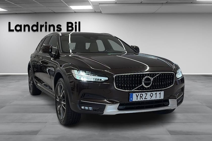 Bild 3 av Volvo V90 Cross Country D4 AWD Geartronic Inscription,Läderklädsel,Värmare
