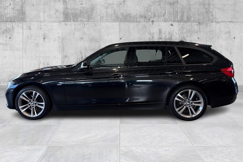 Bilde 2 av BMW 320d xDrive Touring Sportline/Krok/R.kam/Navi/A.LED/El.luke