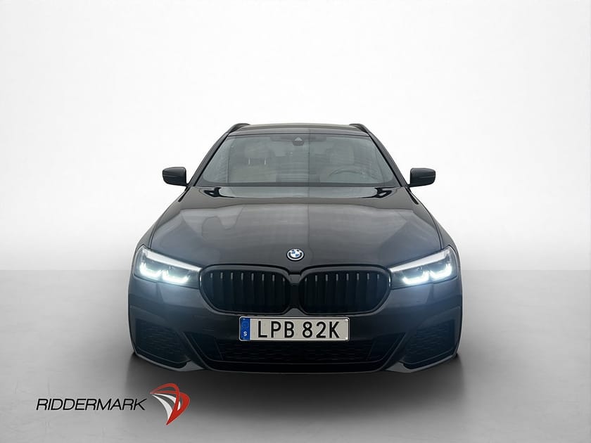 Bild 2 av BMW 530e xDrive Touring 292hk M Sport Kamera Hifi Navi Cockpit Drag