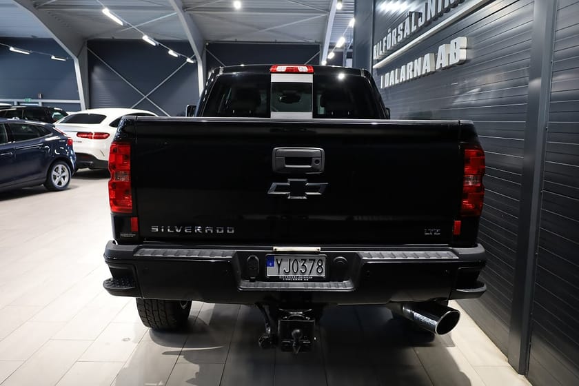 Bild 5 av Chevrolet Silverado 2500 HD Crew Cab 6.6 V8 Duramax 4WD 451hk