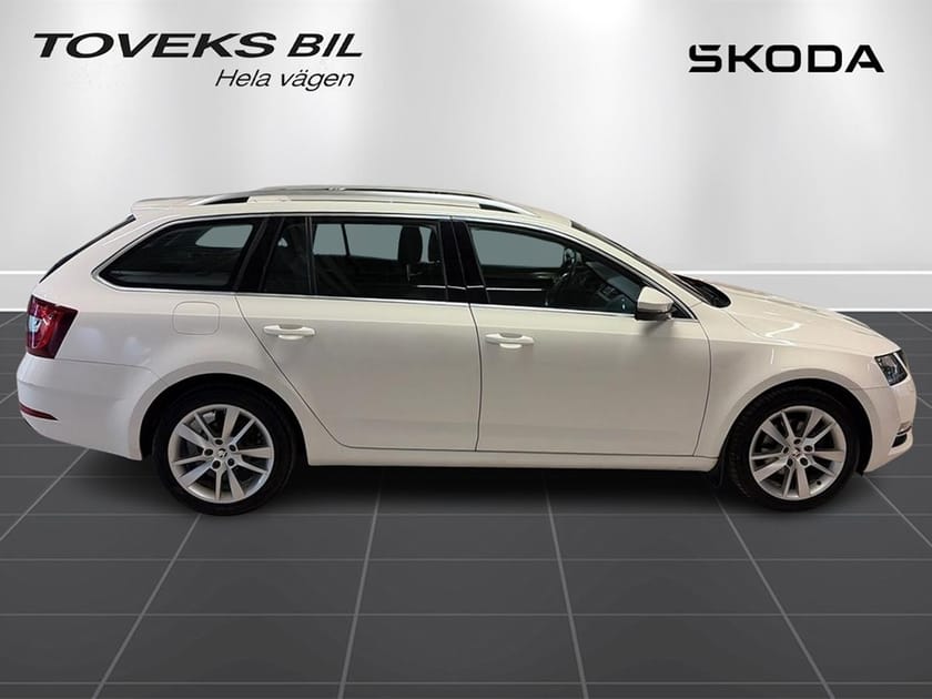 Bild 2 av Škoda Octavia Kombi STYLE 115 Hk DSG