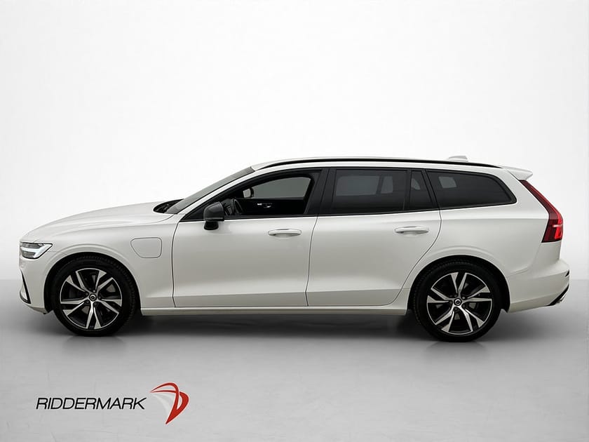 Bild 4 av Volvo V60 T6 AWD R-Design Värmare Kamera Skinn CarPlay