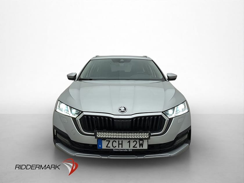 Bild 2 av Škoda Octavia Scout Skoda TDI 4x4 150hk Cockpit D-Värm Kamera Drag