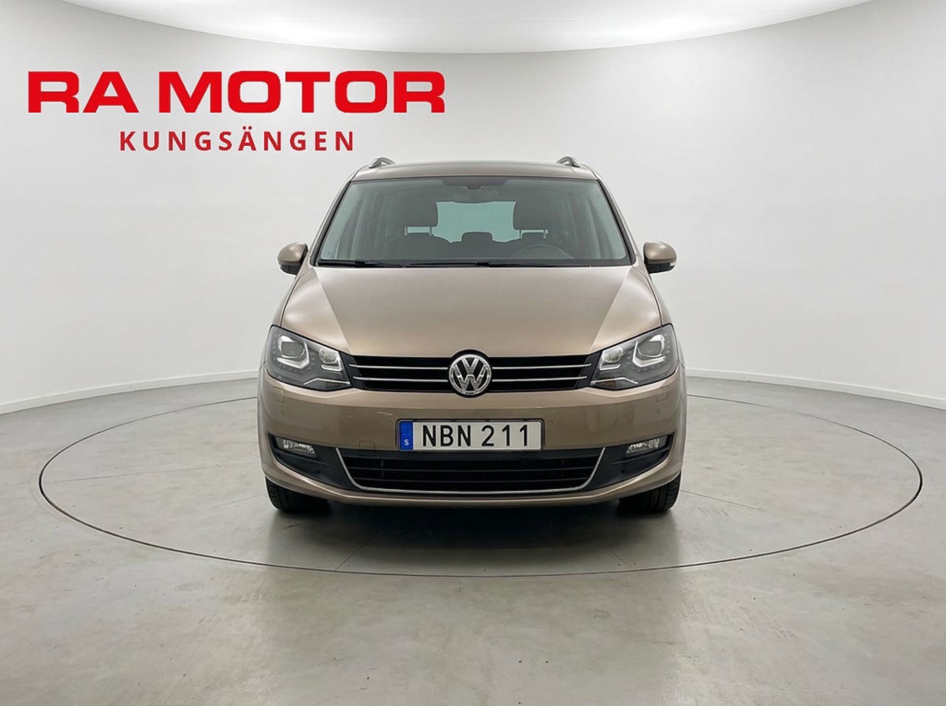 Volkswagen Sharan 2016, bild 6/10