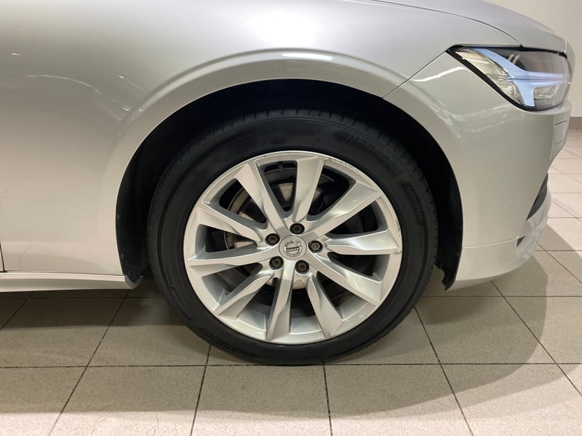 Bild 3 av Volvo S90 T4 Momentum Advanced Edition