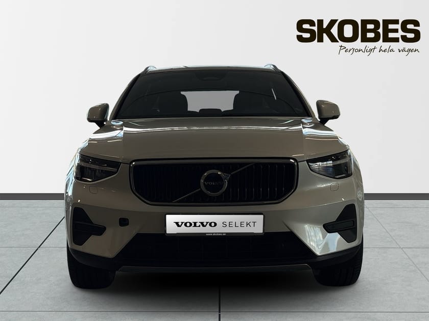 Bild 2 av Volvo XC40 B4 FWD Bensin Core