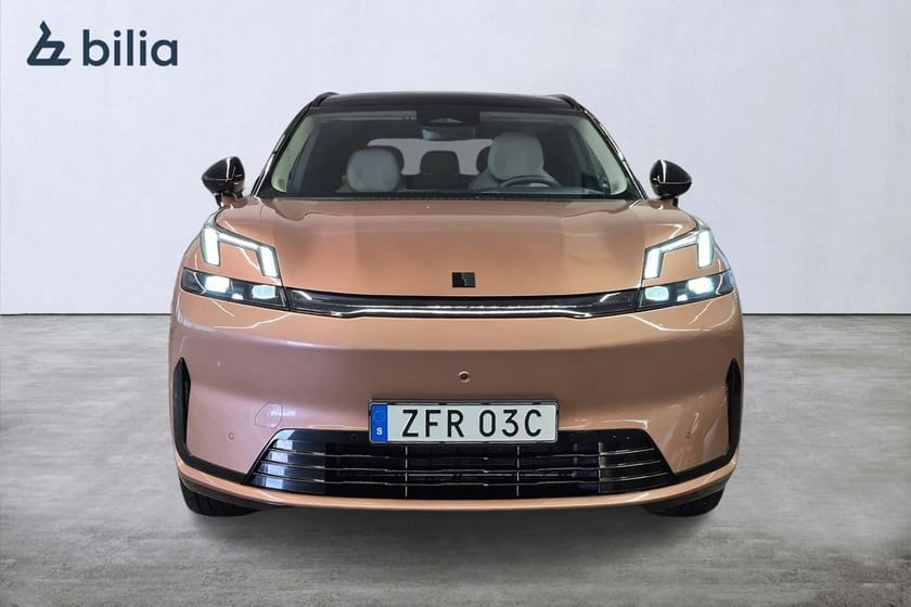 Bild 2 av Lynk & Co 08 PHEV