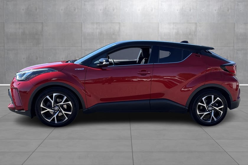 Bilde 2 av Toyota C-HR Hybrid 1,8 Lounge Tech  bi tone m/Alcantara seter