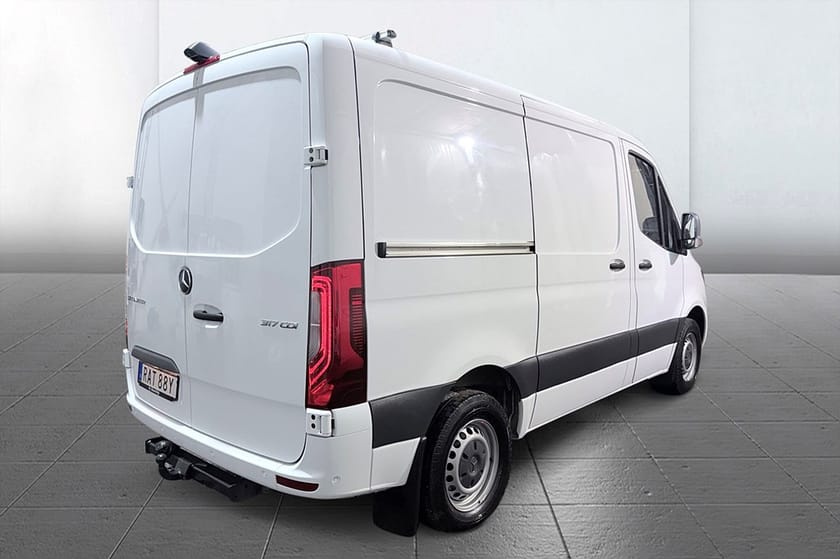 Bild 5 av Mercedes-Benz Sprinter 317 CDI RWD Panel Van Aut Drag Inredd 360° 3sits Läder 170hk