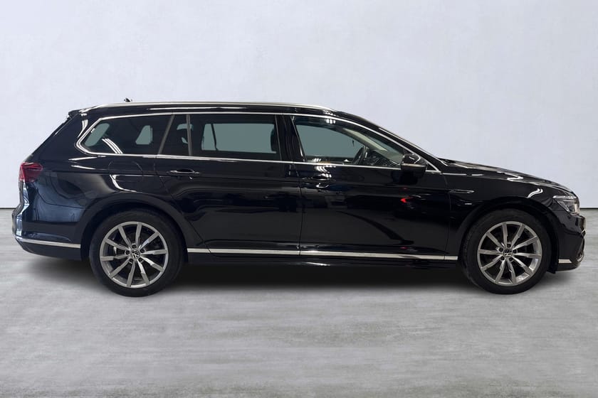 Bild 3 av Volkswagen Passat Sportscombi 2.0 TDI GT R-Line 200hk