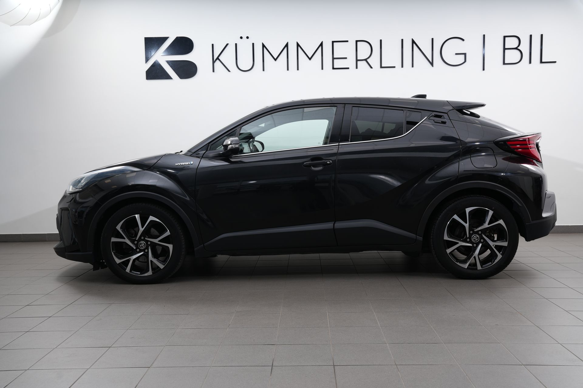 Toyota C-HR 2020, kuva 2/10