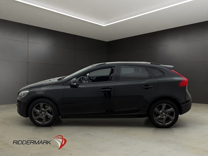 Bild 2 av Volvo V40 Cross Country T4 AWD Summum Värmare Skinn Dragkrok