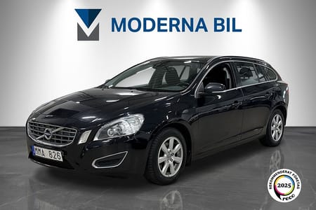 Volvo V60 D2 Momentum Nybesiktigad Drag P-sensorer Kamrem bytt