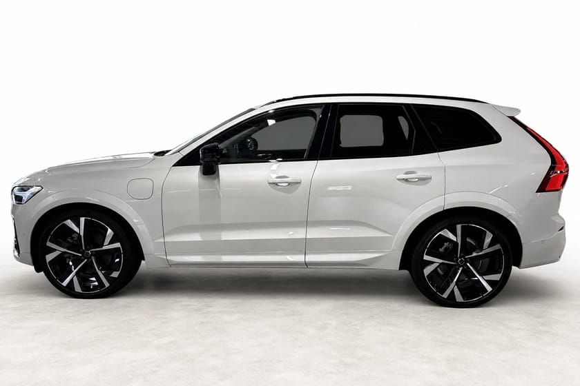 Bild 2 av Volvo XC60 T6 Plus Dark Nordic Edt Luftfjädring *Hög spec*