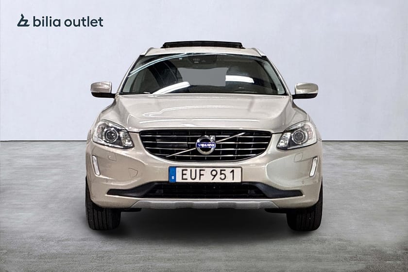 Bild 3 av Volvo XC60 D4 AWD Classic Summum 190hk Panorama Navi Drag BLIS