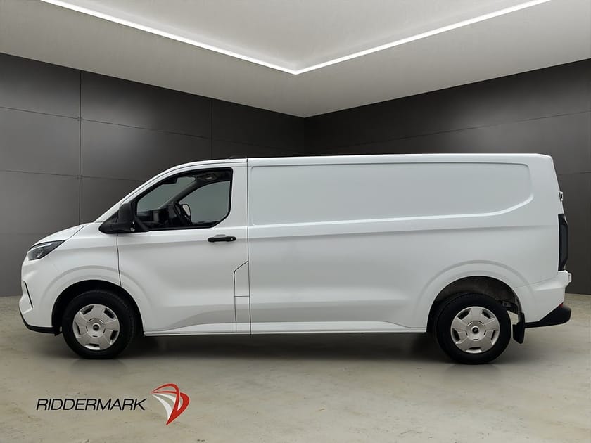 Bild 2 av Ford Transit Custom 320 transit-custom L2 170hk Cockpit Värmare B-Kamera Moms
