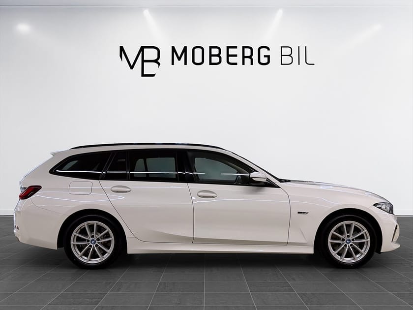 Bild 4 av BMW 330e Touring Steptronic 292hk Läder CarPlay PDC Navi