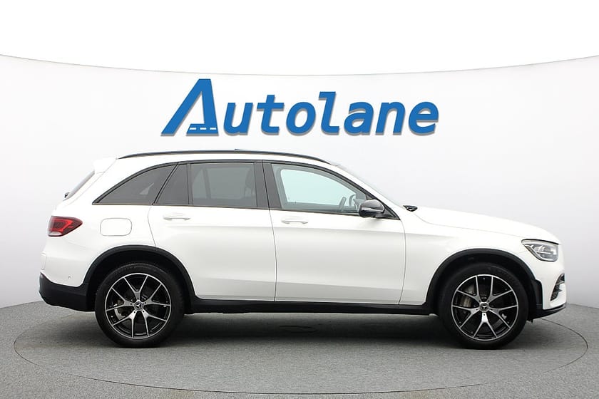 Bild 3 av Mercedes-Benz GLC 300 de 4MATIC 4M AMG, Panorama, 360°, Night, Drag, 306hk