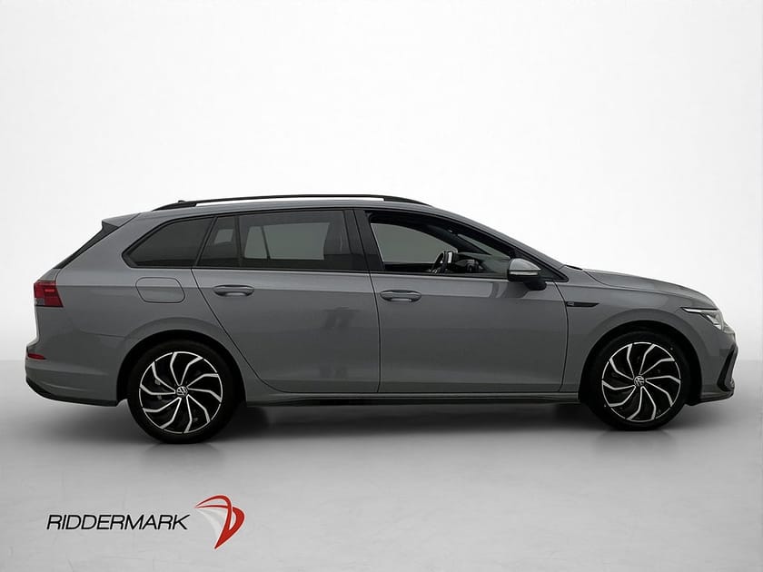 Bild 4 av Volkswagen Golf Sportscombi 1.5 eTSI R-Line CarPlay Sensorer